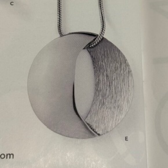 Lia Sophia "ORACLE" Necklace - Picture 9 of 9